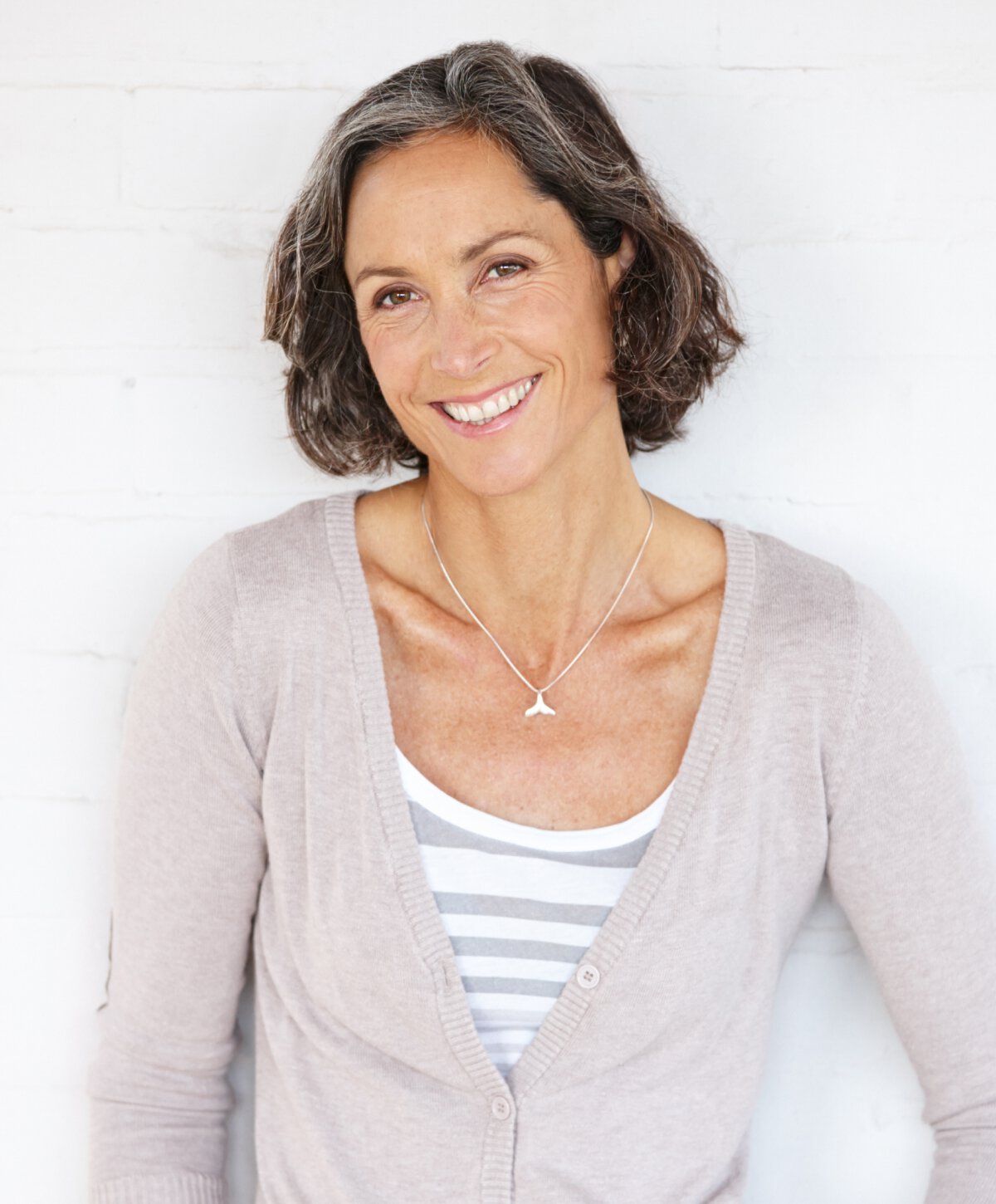 Atlanta facial implants model with brown hair